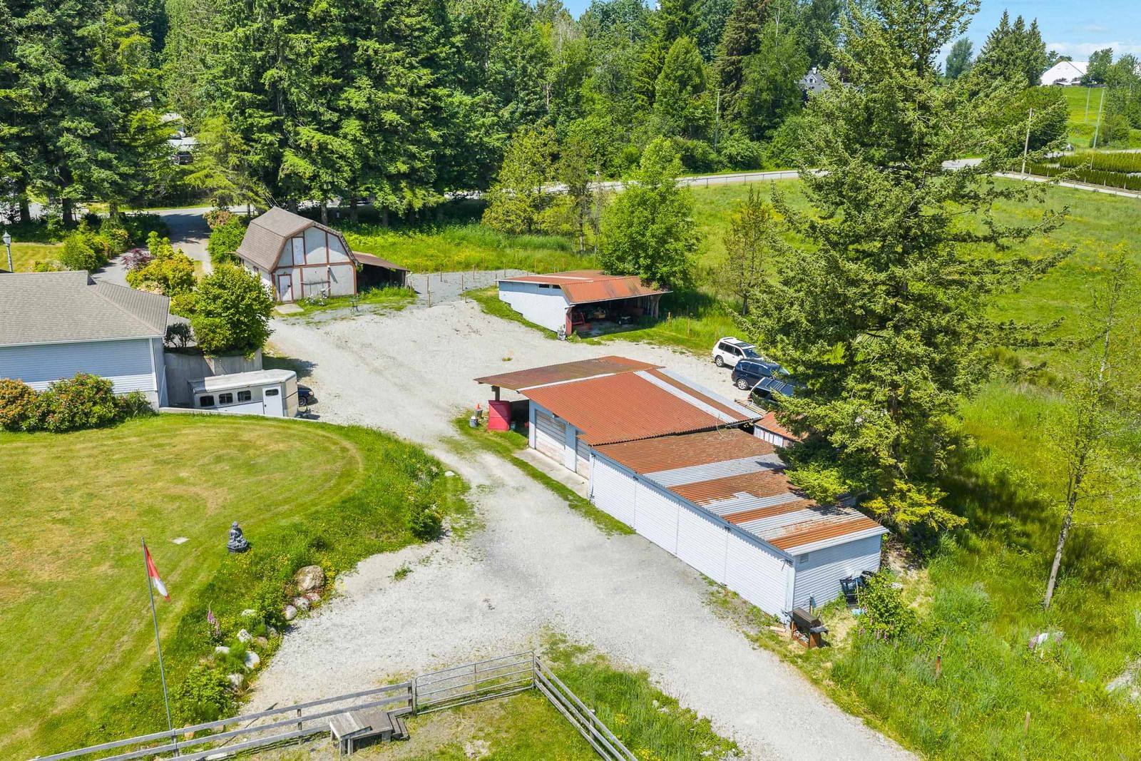 Listing Image 6