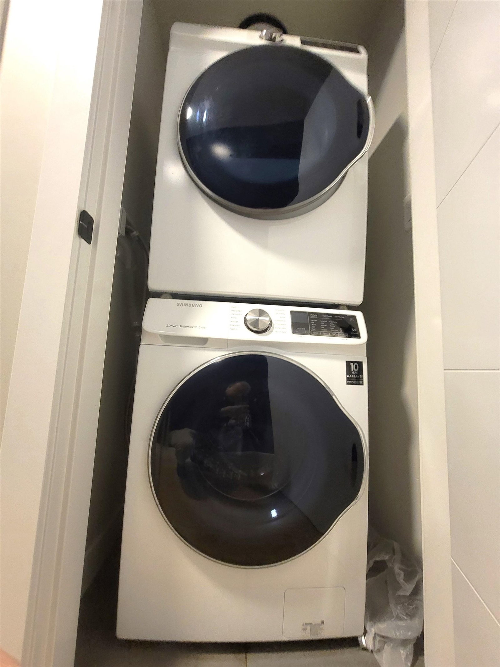 Listing Image 10