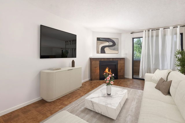 122 - 7297 Moffatt Road