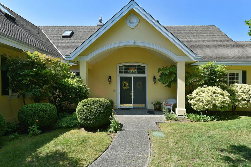 397 Vernon Place, Gibsons, British Columbia