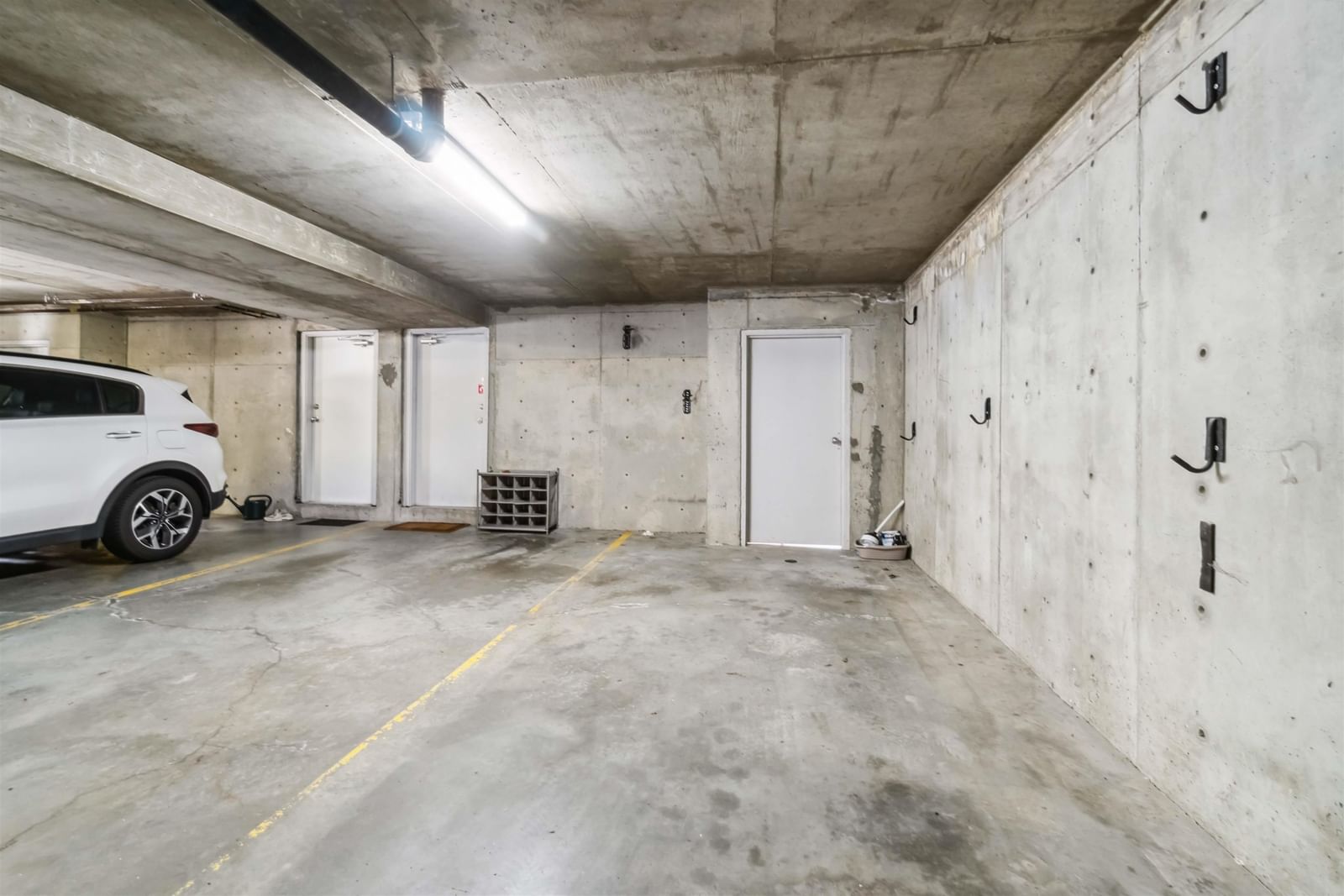 Listing Image 33