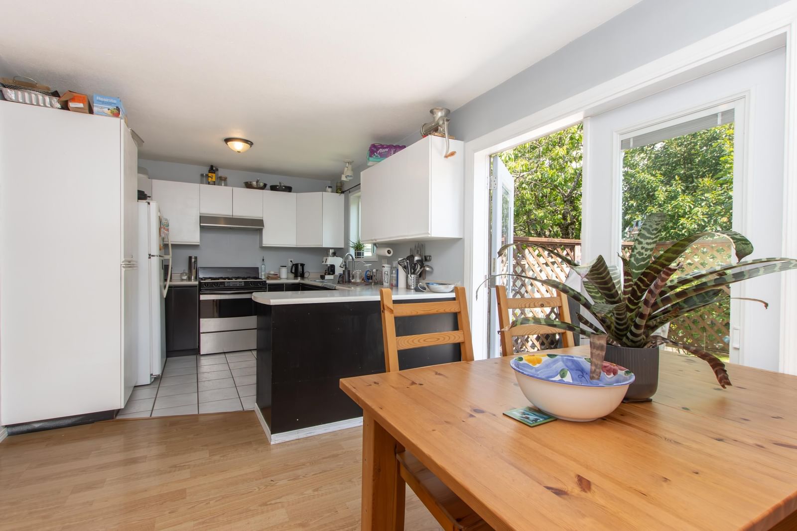 Listing Image 12
