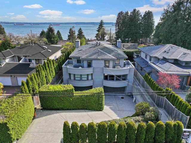 2526 Marine Drive