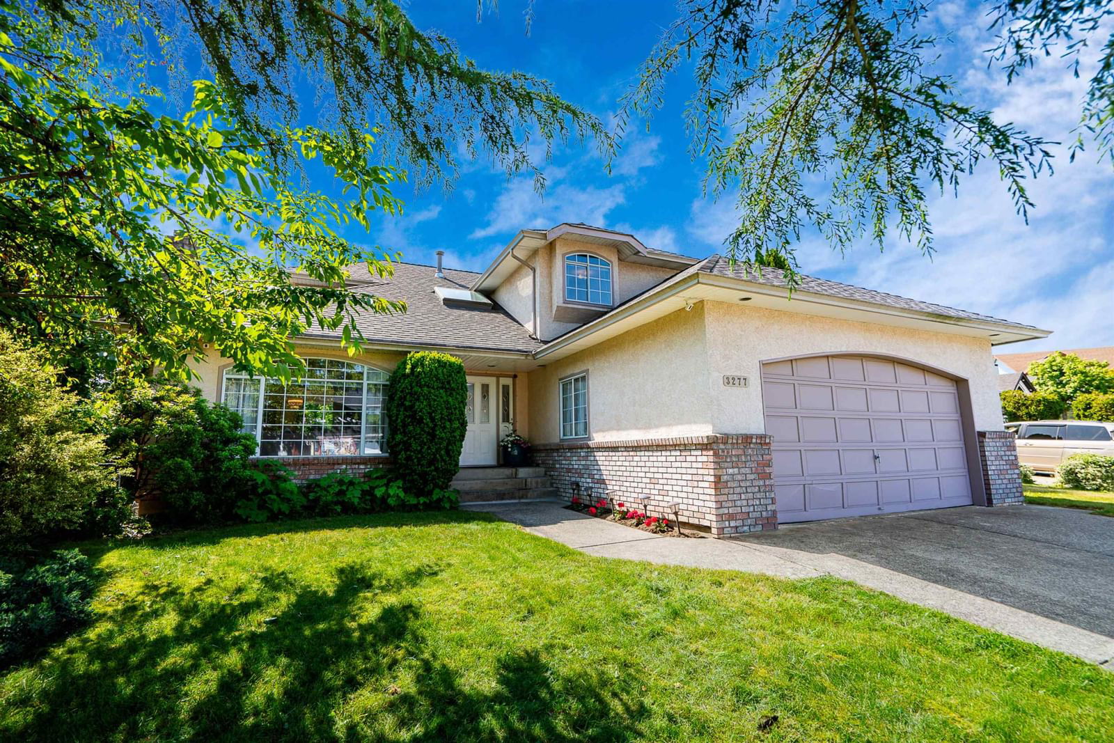 Photo of home at 3277 Nadeau