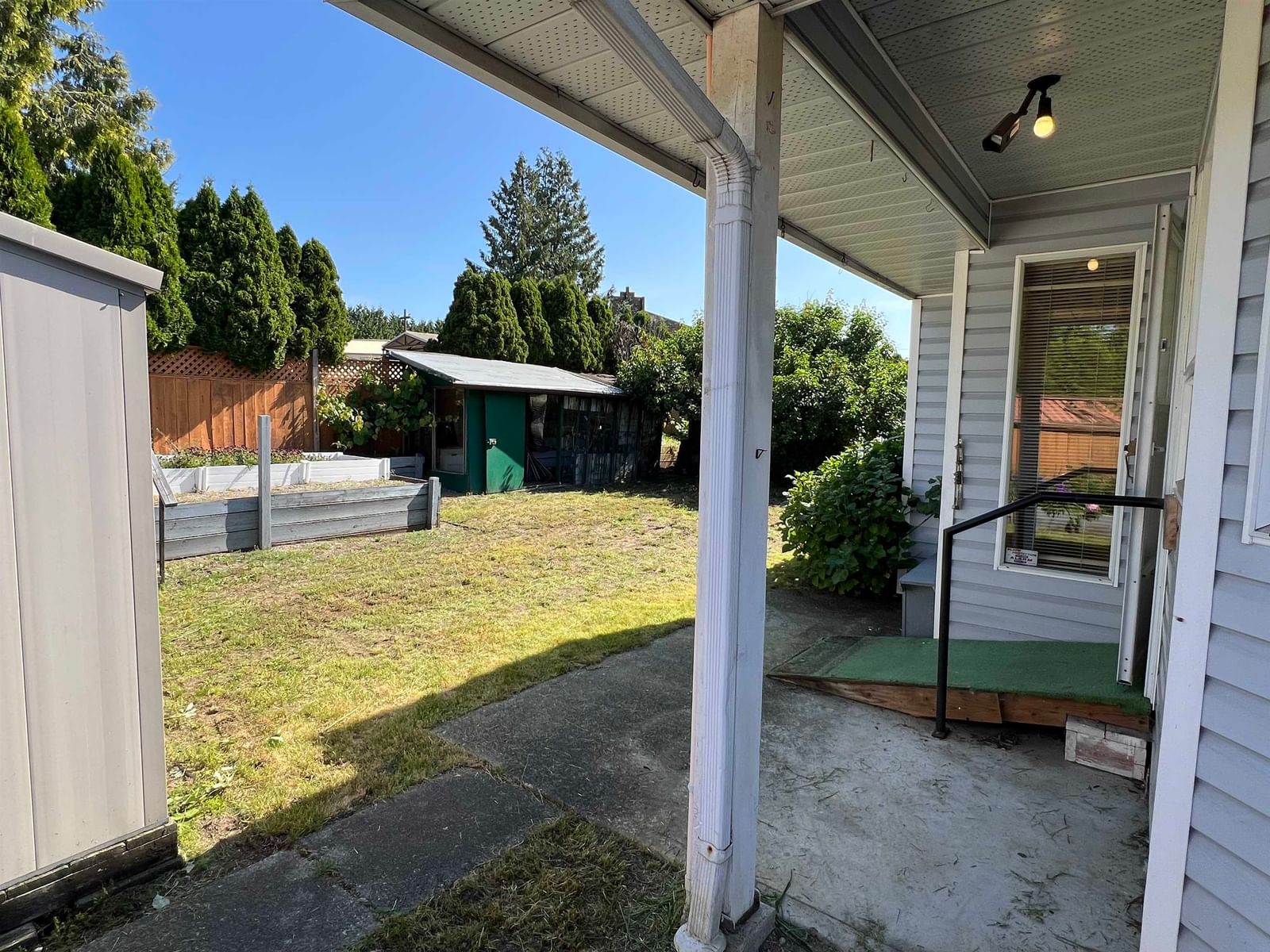 Listing Image 5