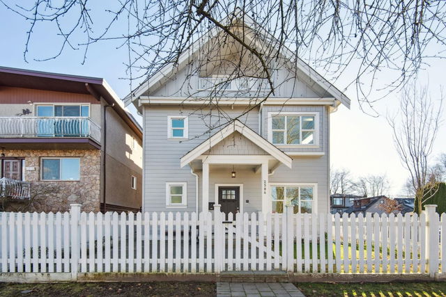 2504 Napier Street