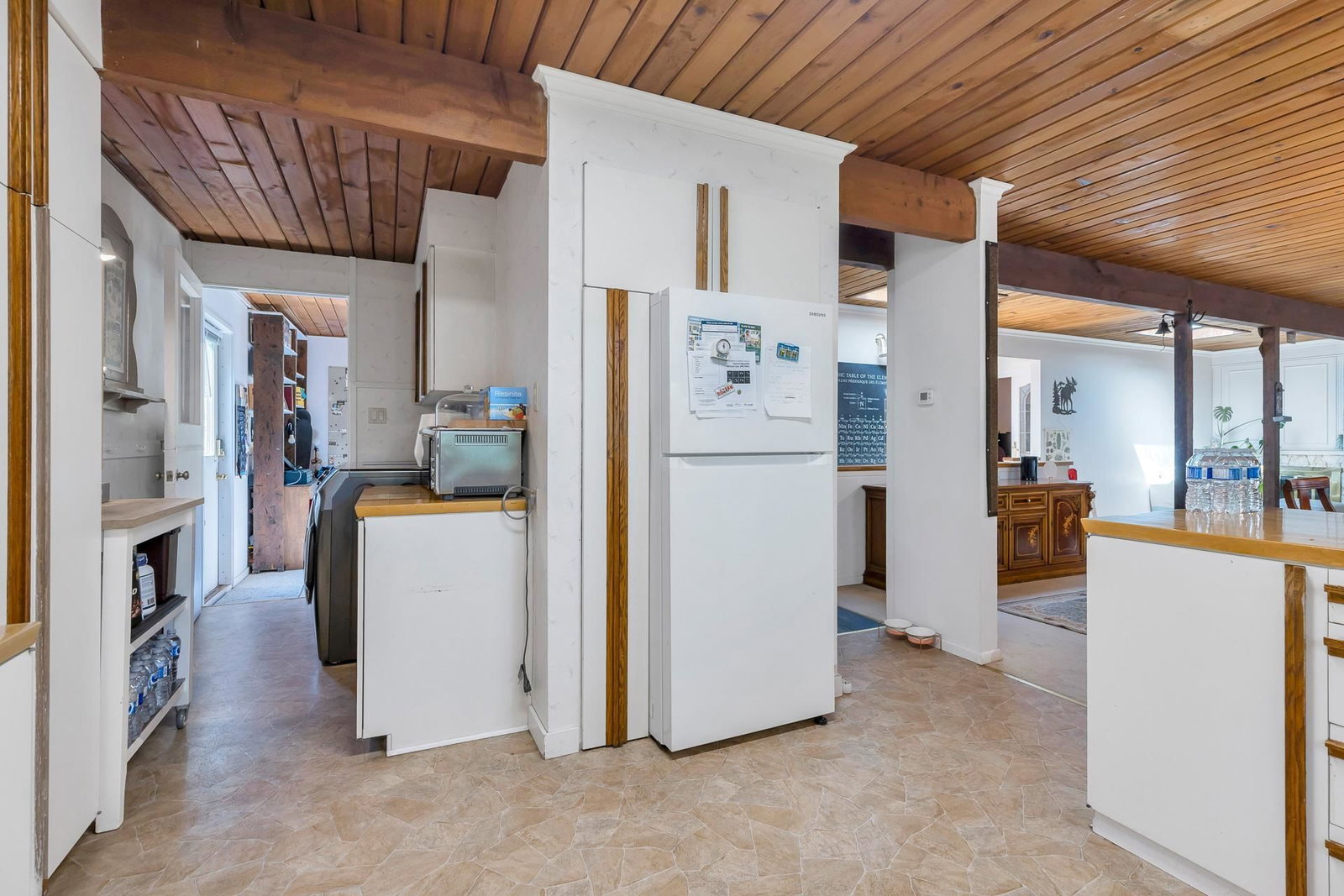Listing Image 16