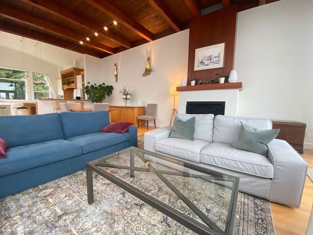 251 6th Street