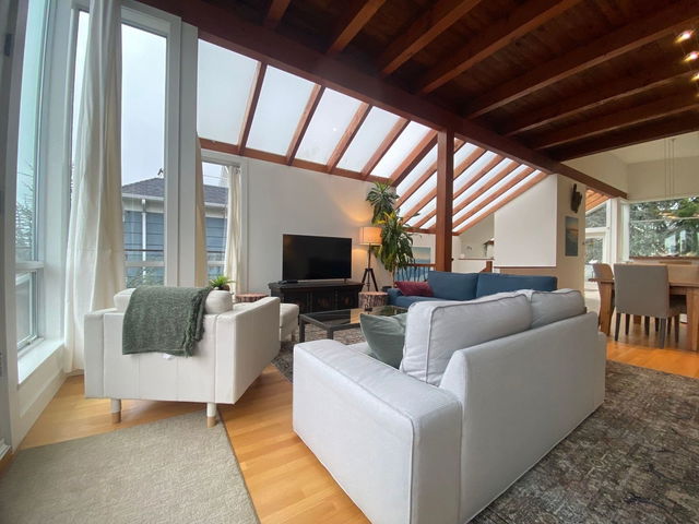 251 6th Street