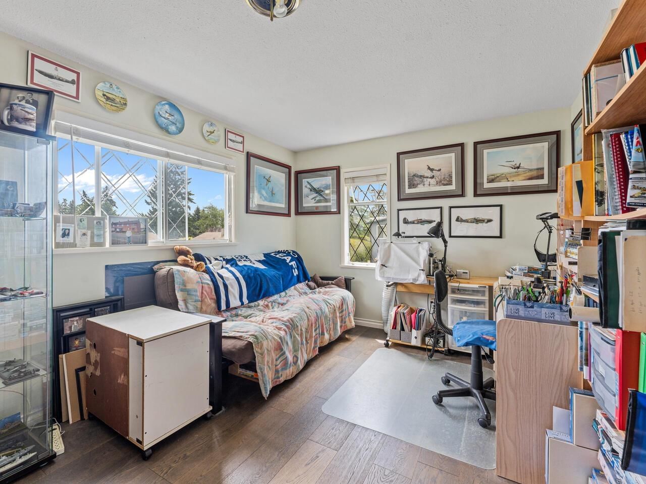 Listing Image 11