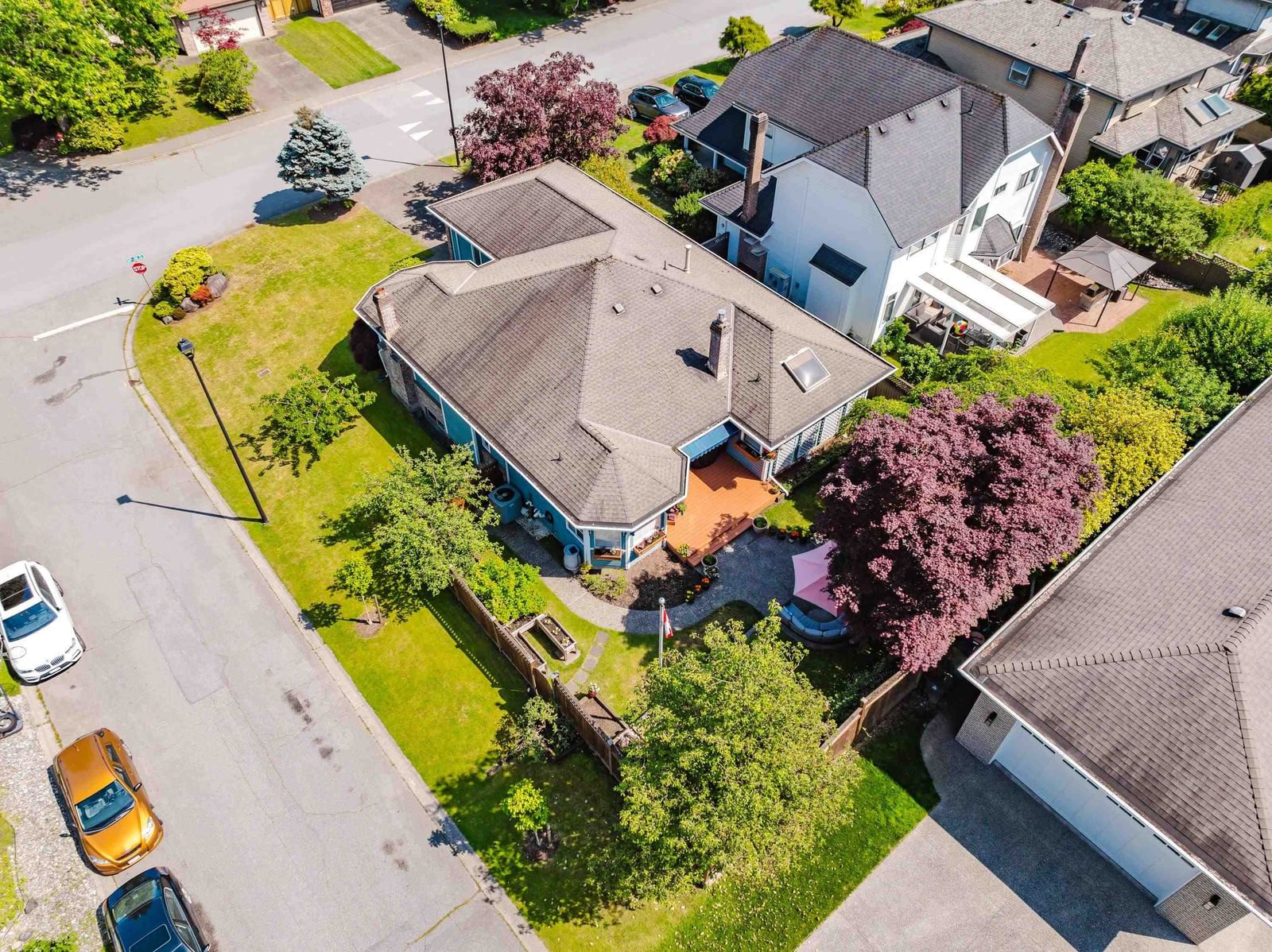 Listing Image 9