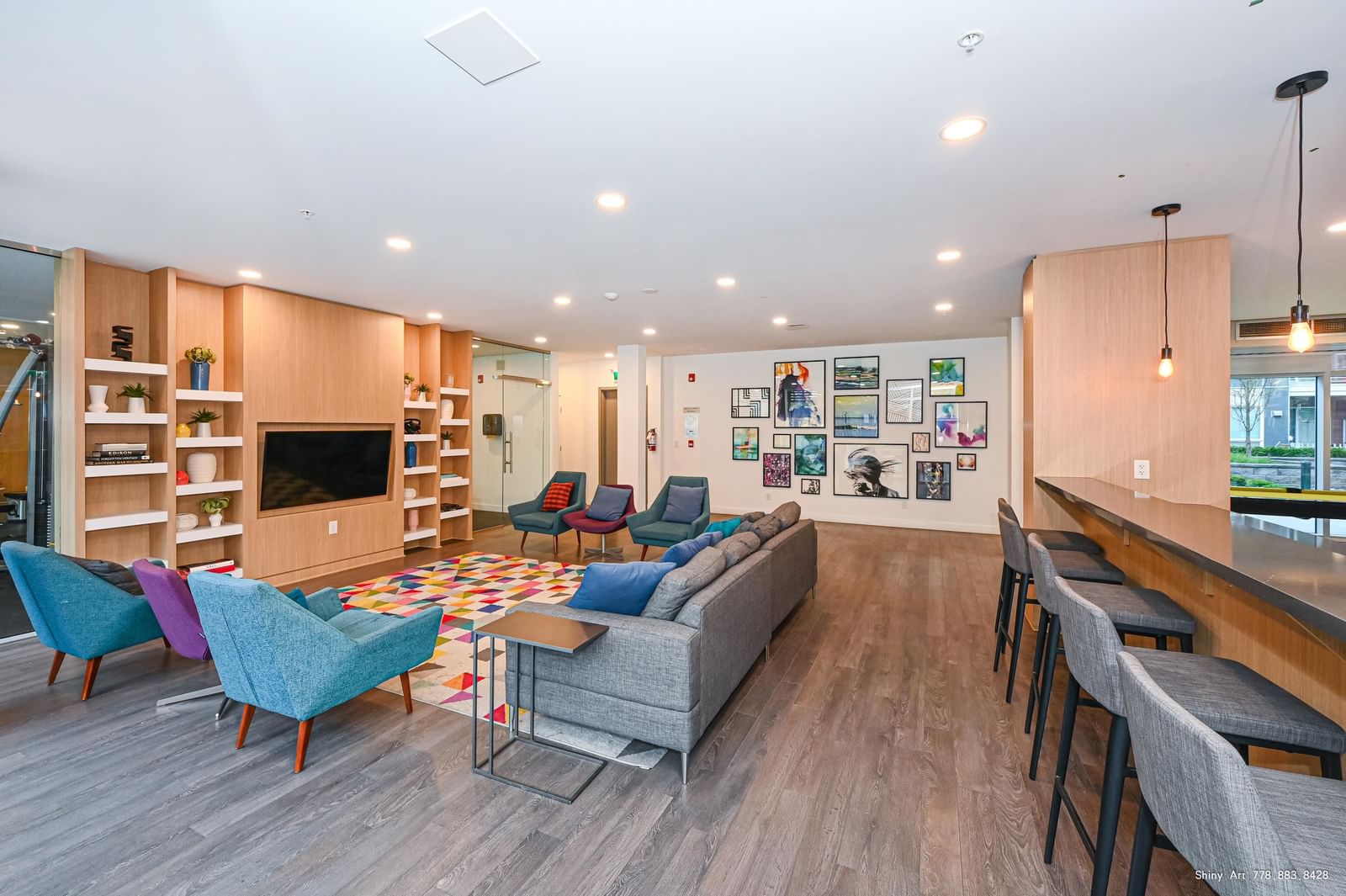 Listing Image 19