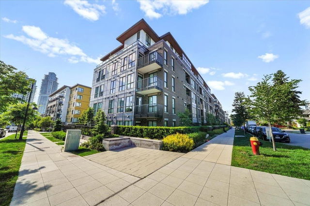 501 - 750 Dogwood Street
