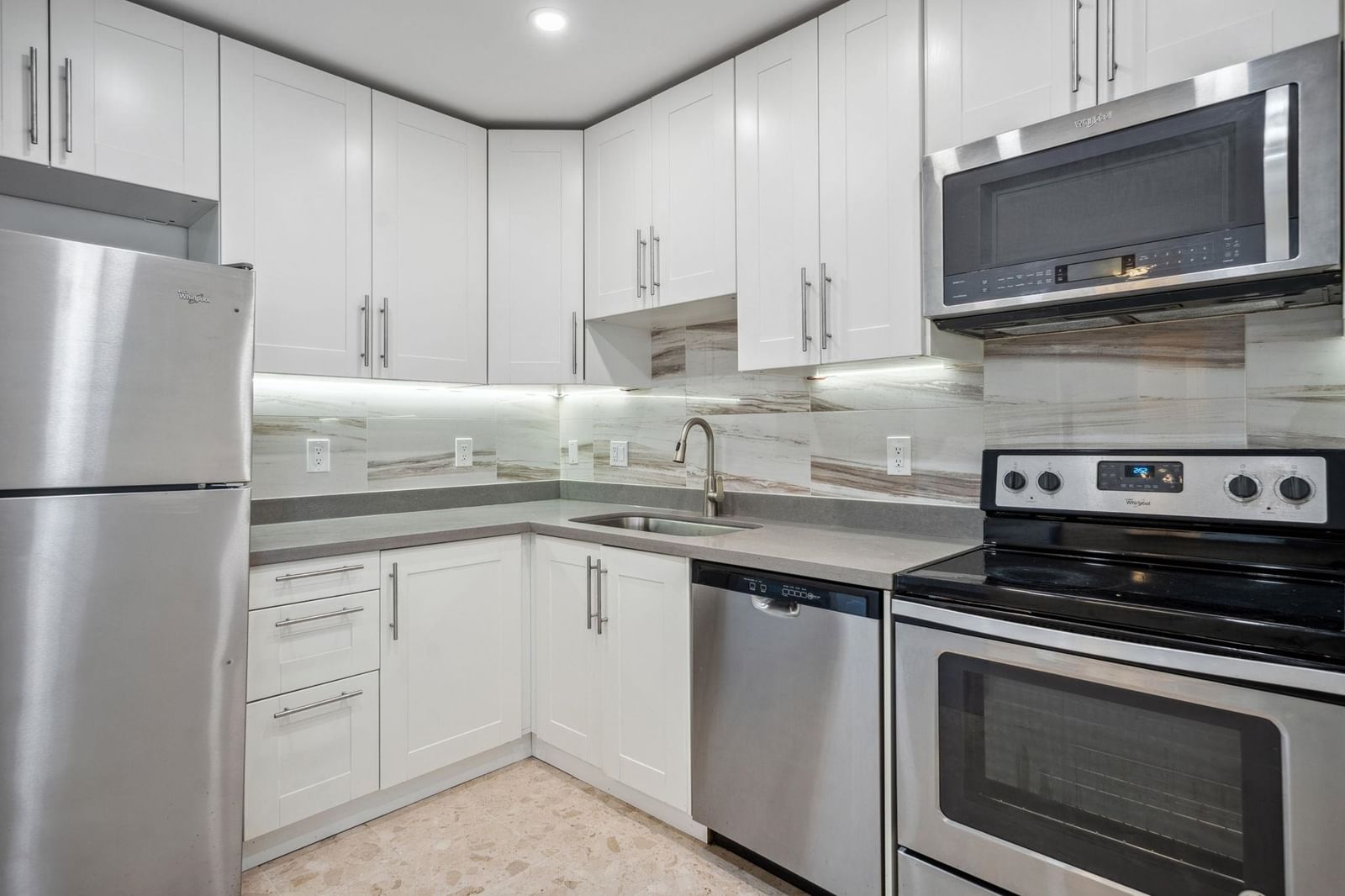 Listing Image 13