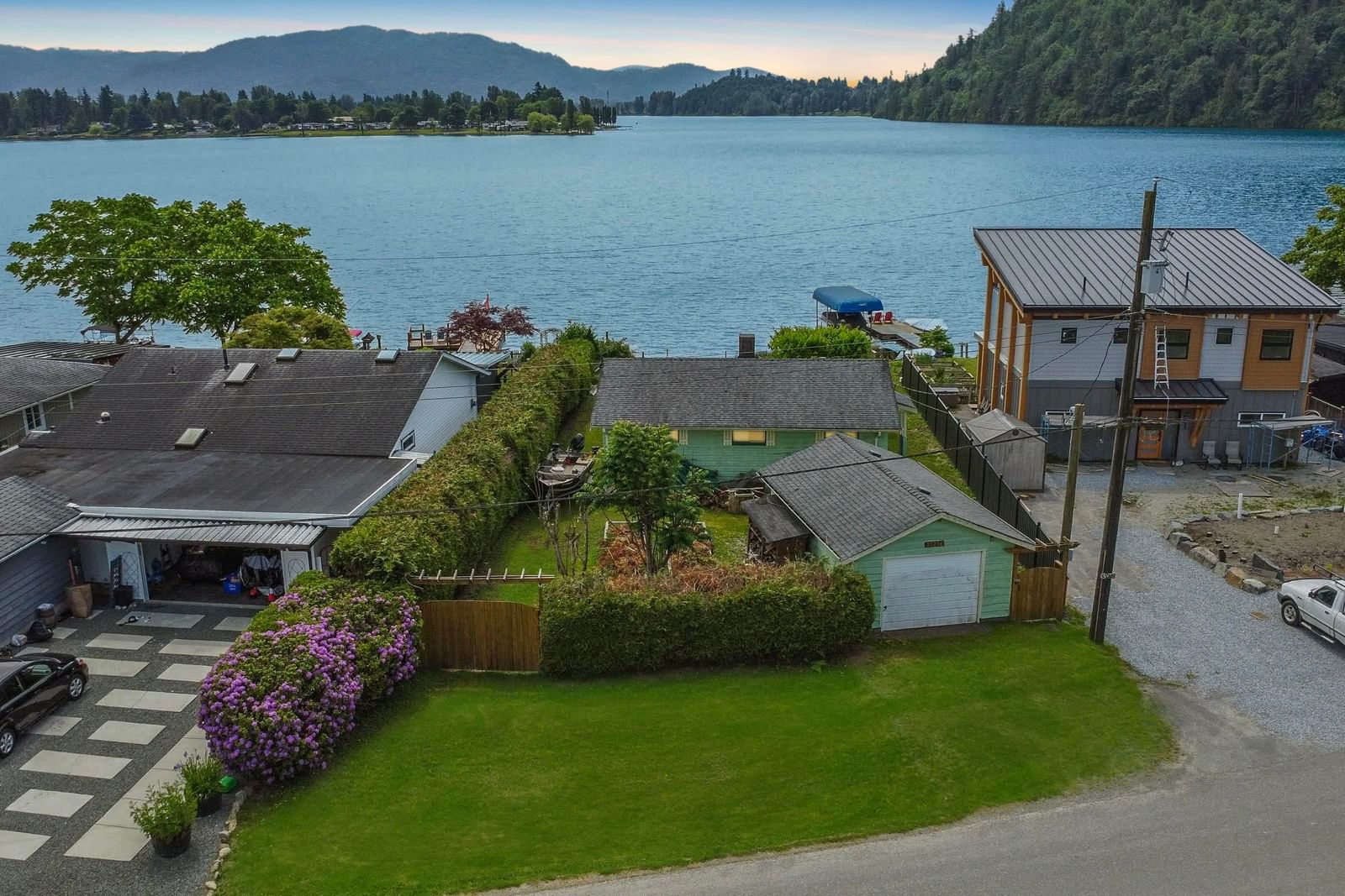 Listing Image 1