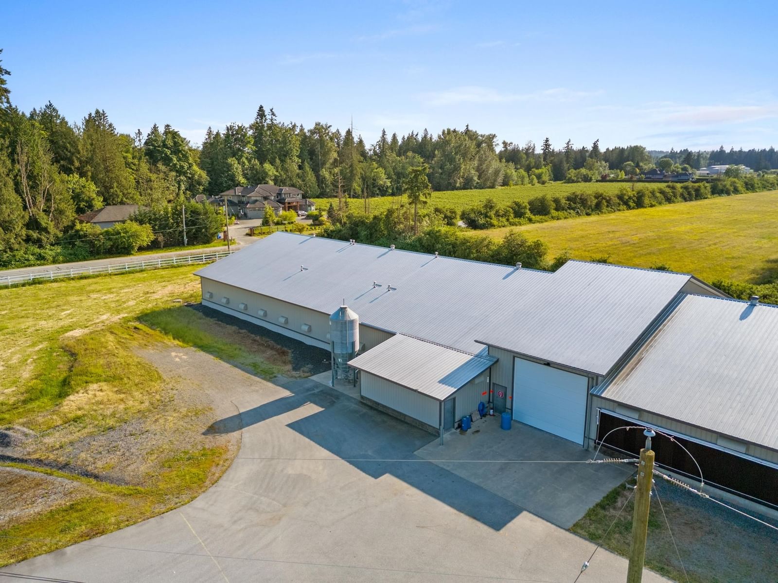 Listing Image 12