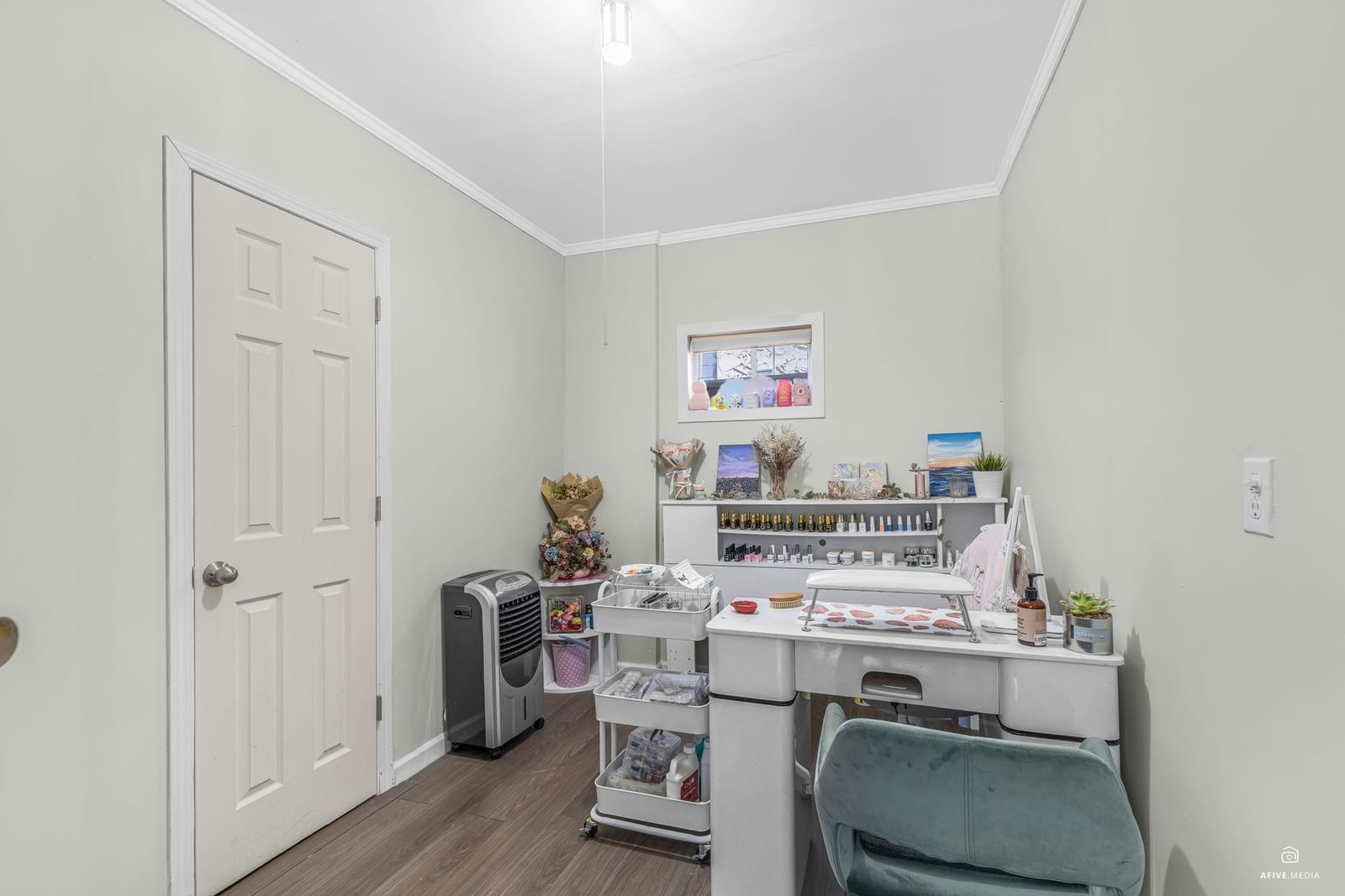 Listing Image 19