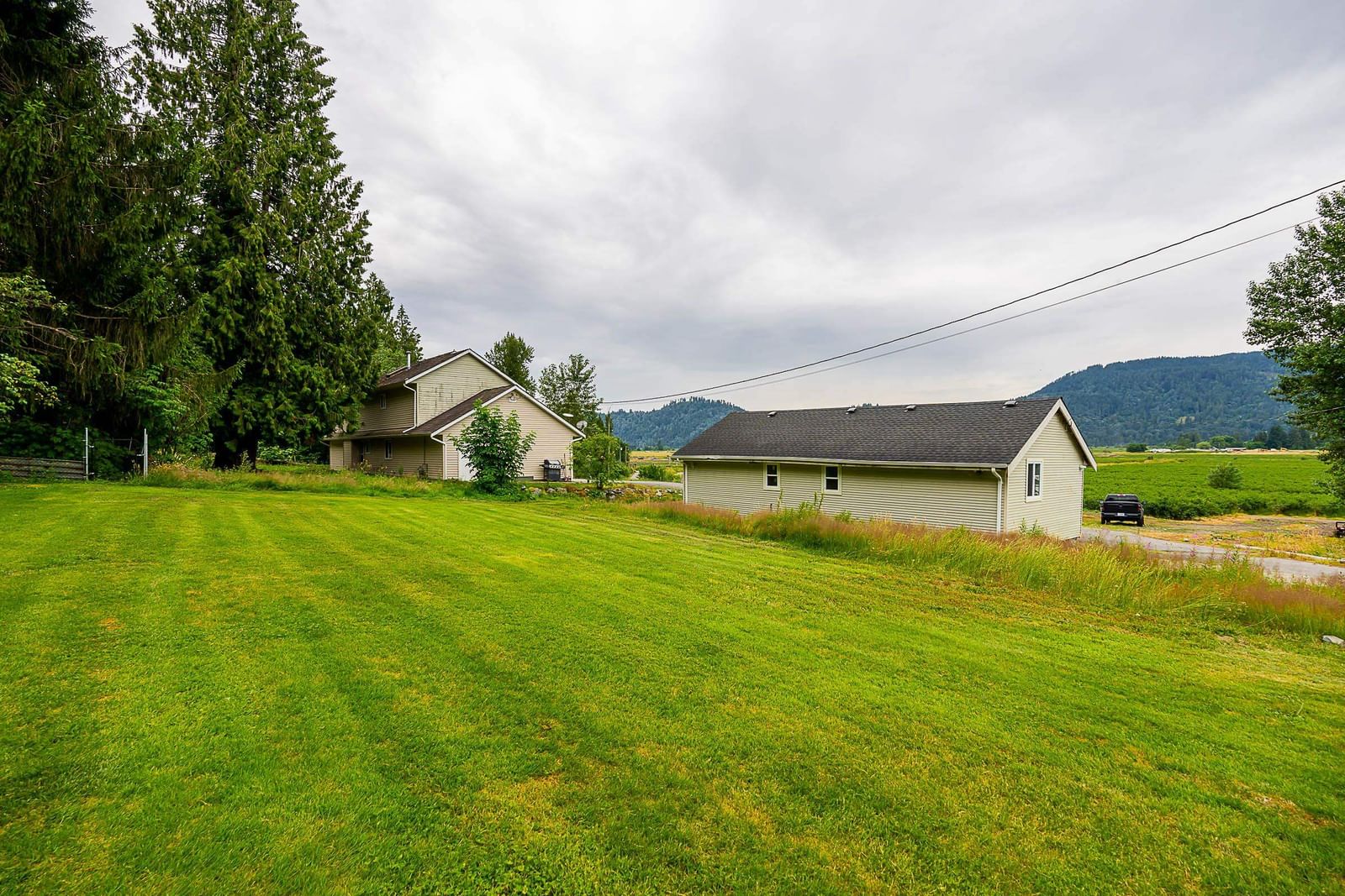 Listing Image 24