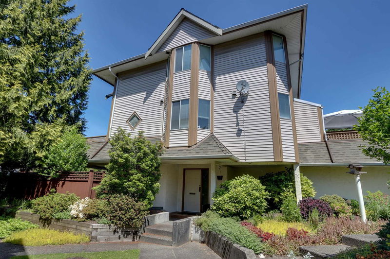 348 Bewicke Avenue #2, North Vancouver, British Columbia