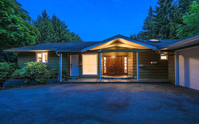 1130 Groveland Court