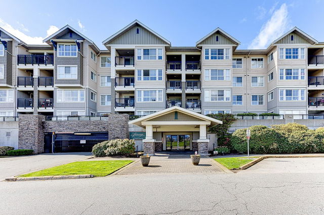 405 - 19673 Meadow Gardens Way