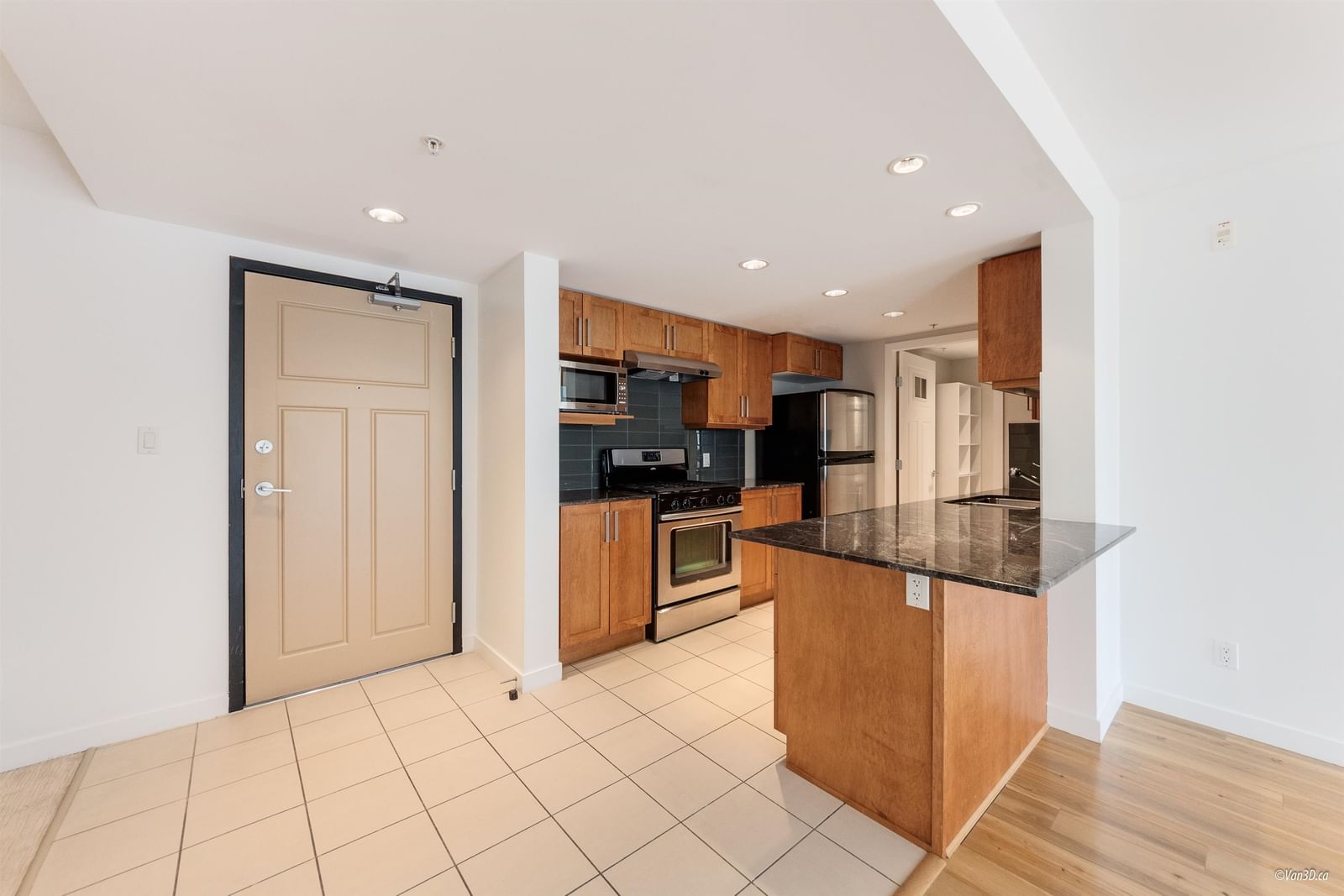 Listing Image 14
