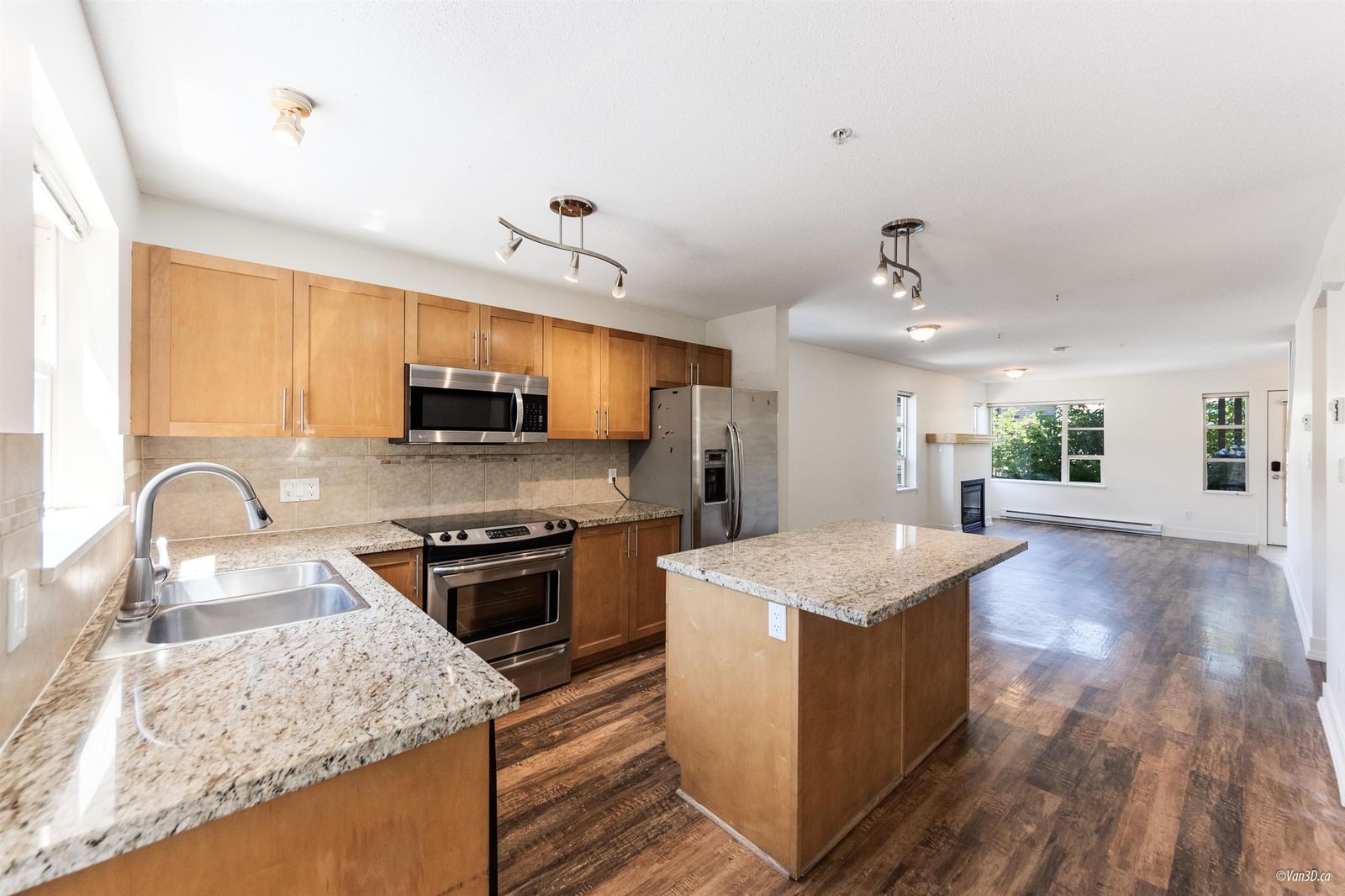 Listing Image 19