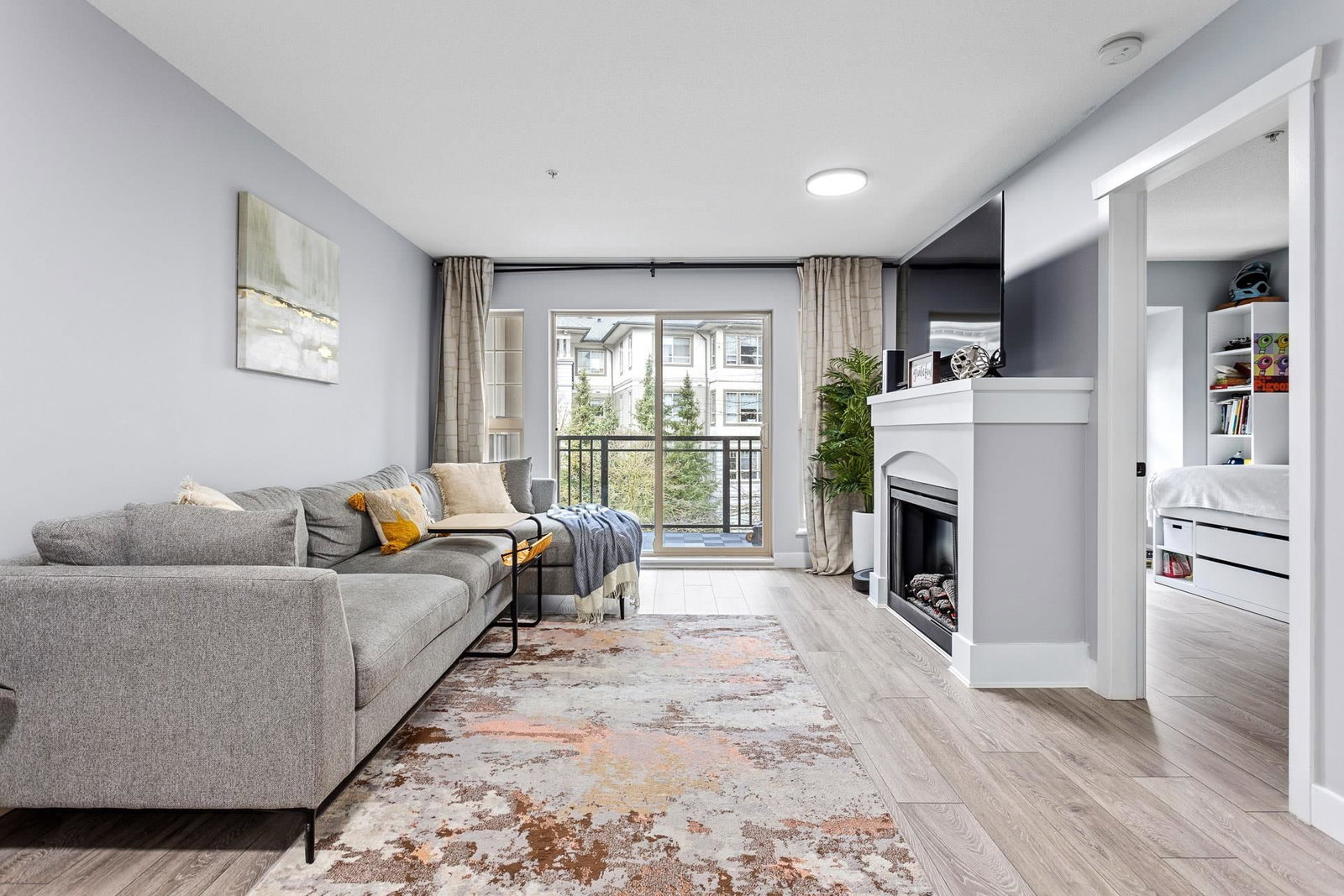 Listing Image 10
