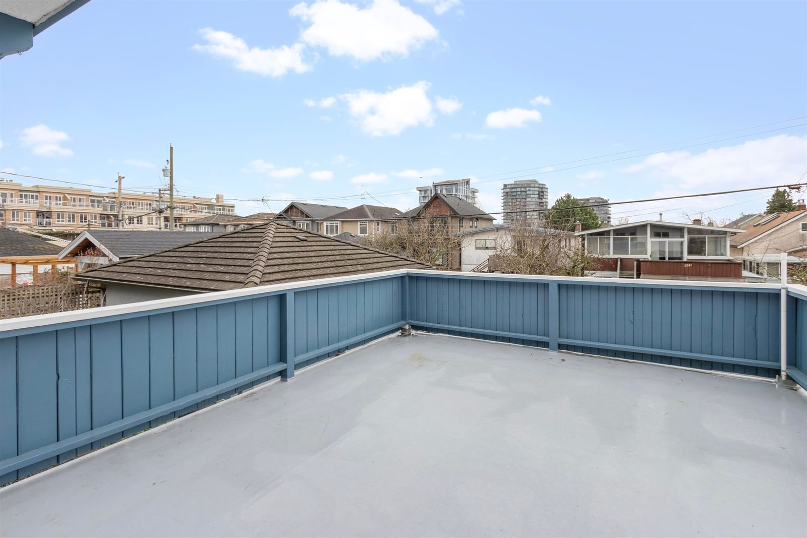 Listing Image 30