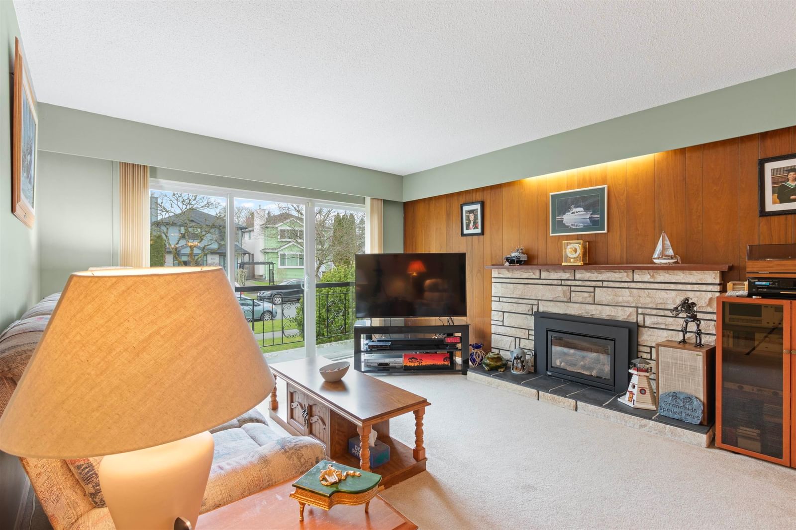 Listing Image 8