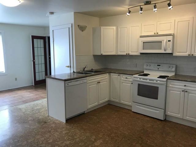 Suite - 21882 124 Ave