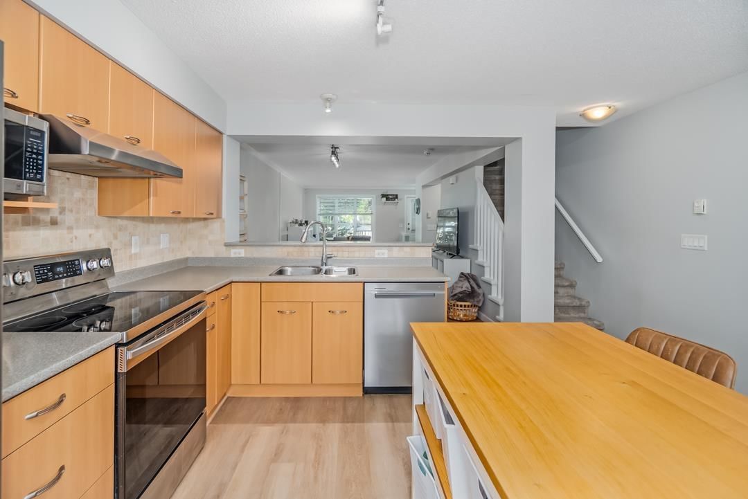 Listing Image 18