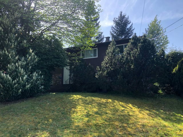 1528 Eastern Drive