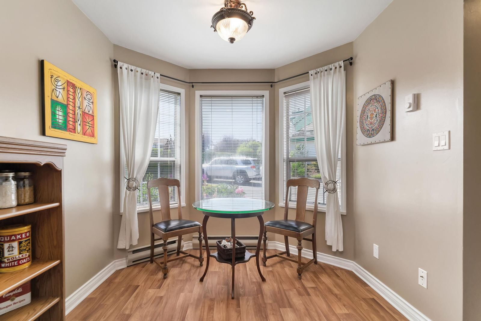Listing Image 10