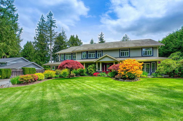 4523 Southridge Crescent