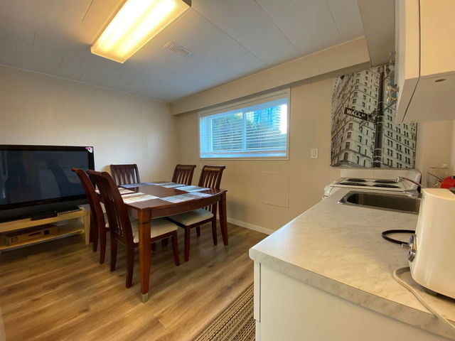 Garden Suite - 564 64th Avenue W