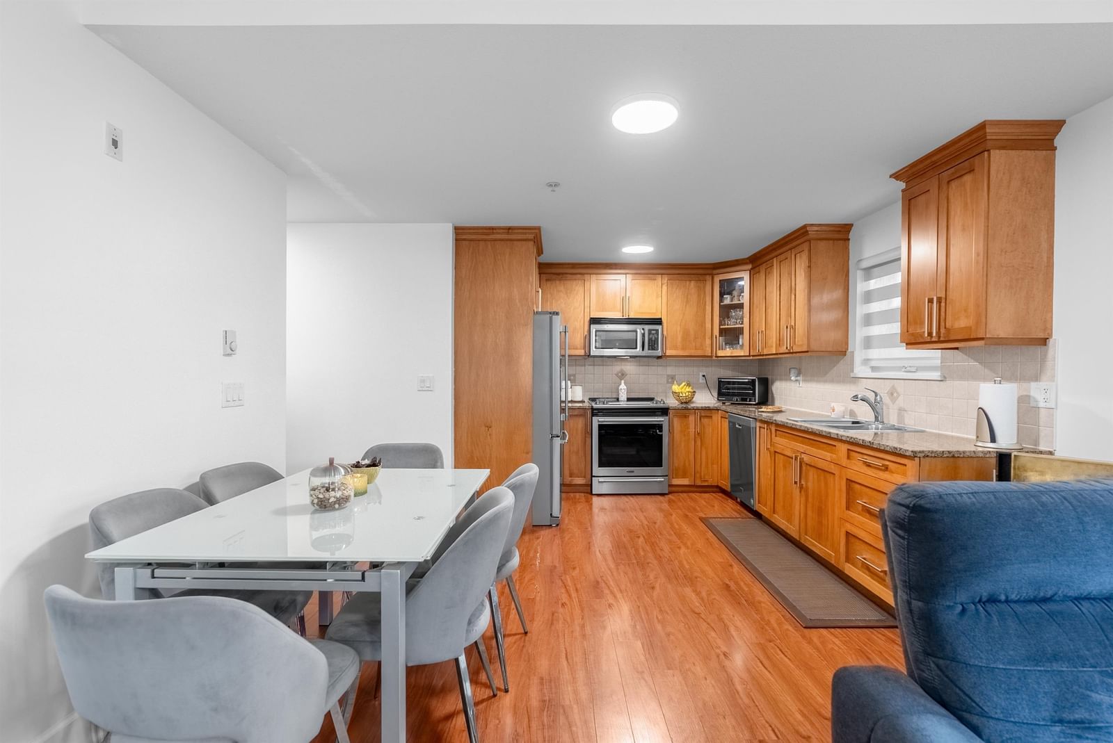 Listing Image 23