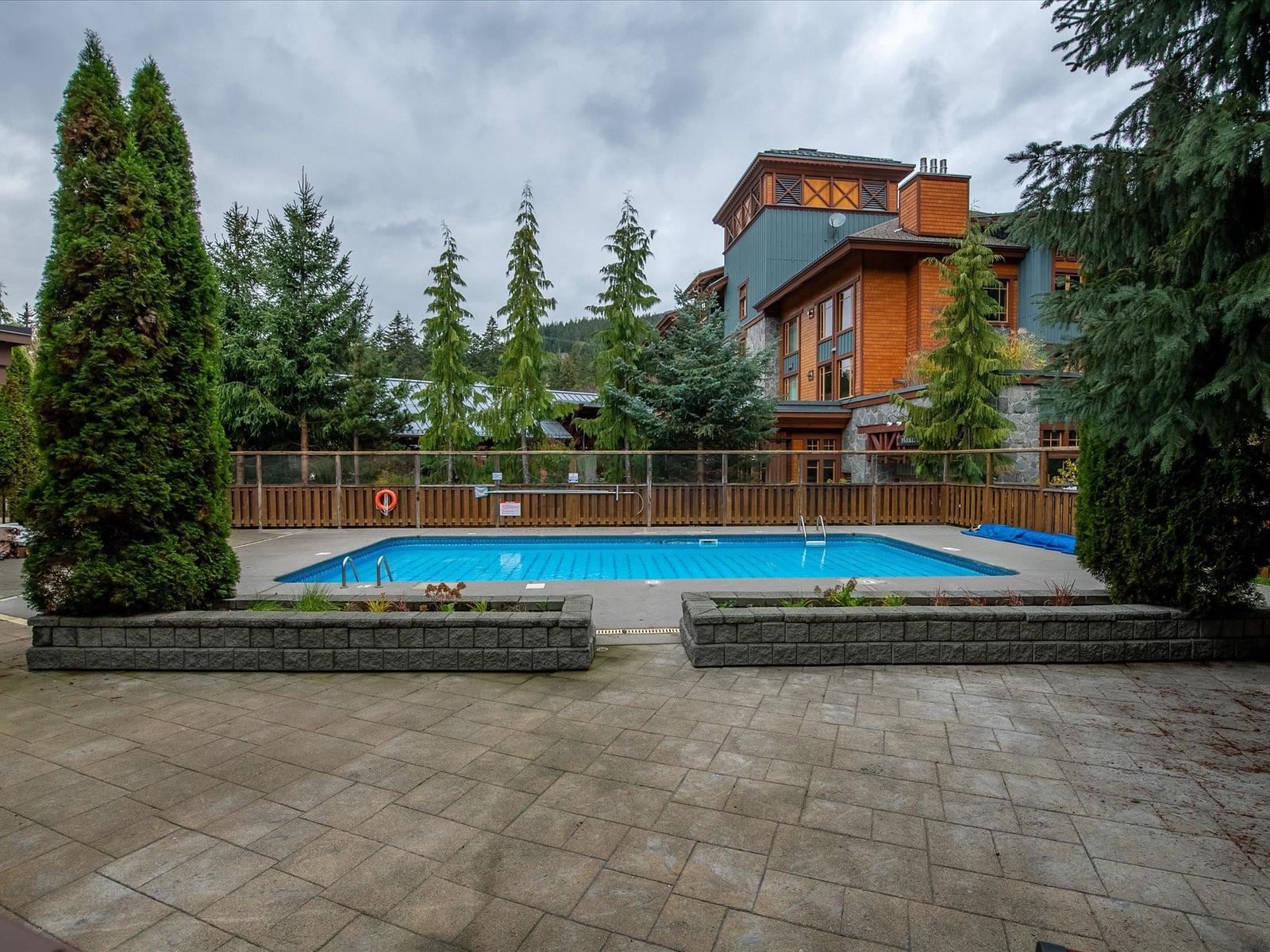 Listing Image 10