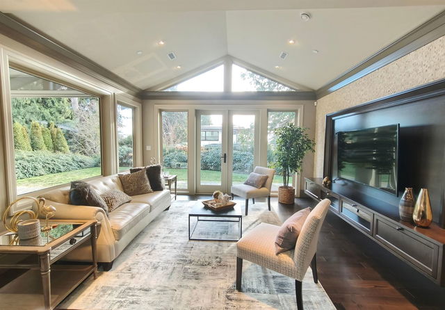 2566 Marine Drive