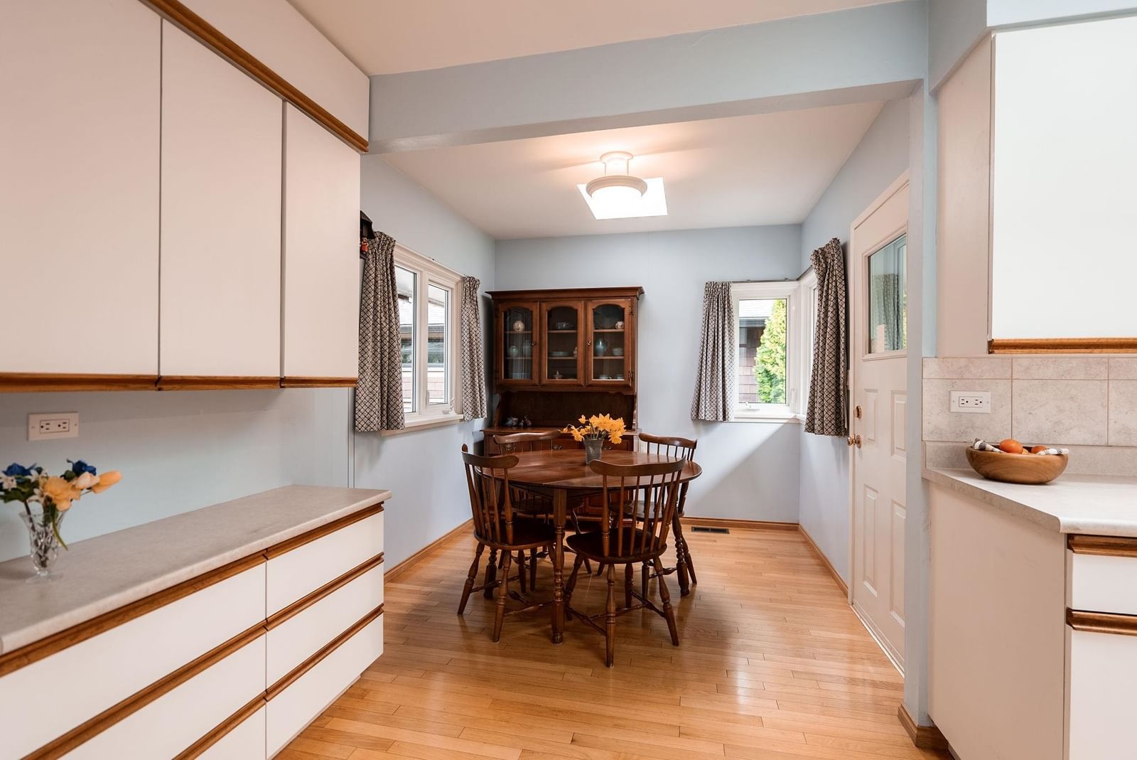 Listing Image 15