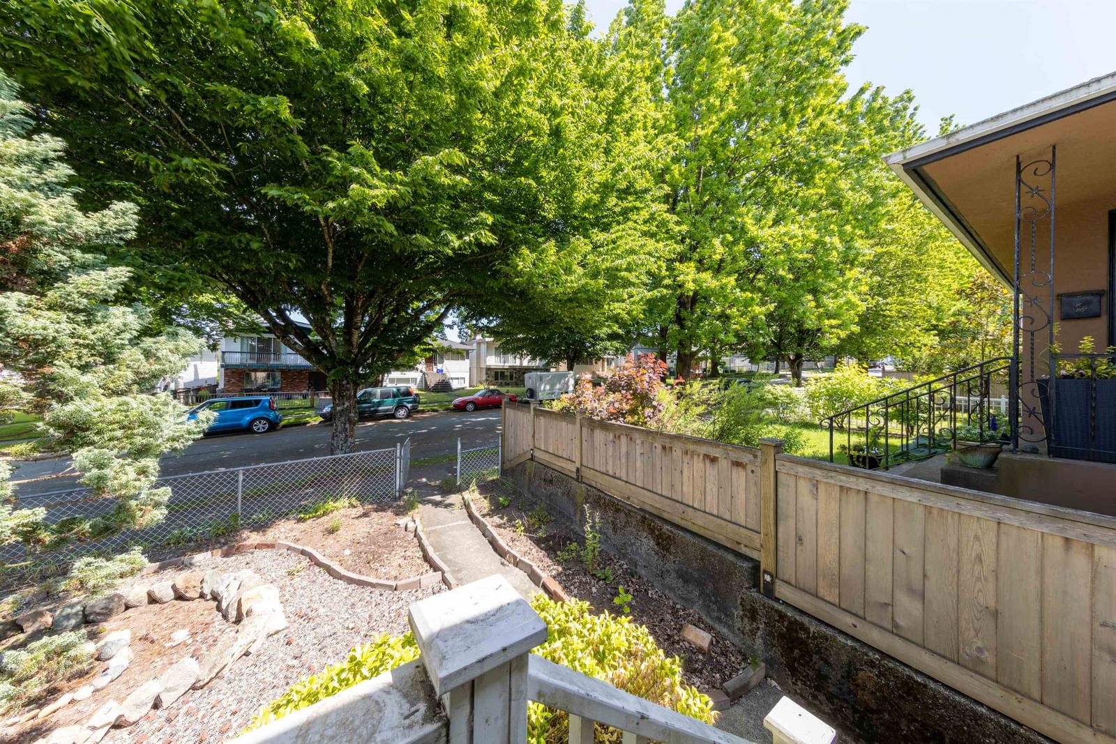 Listing Image 16
