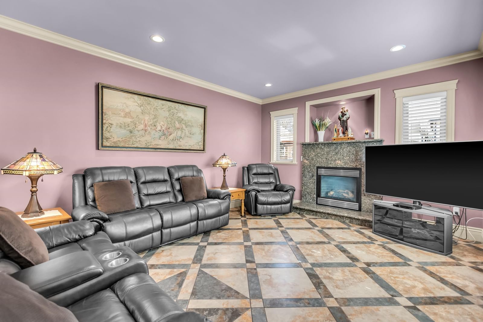 Listing Image 16