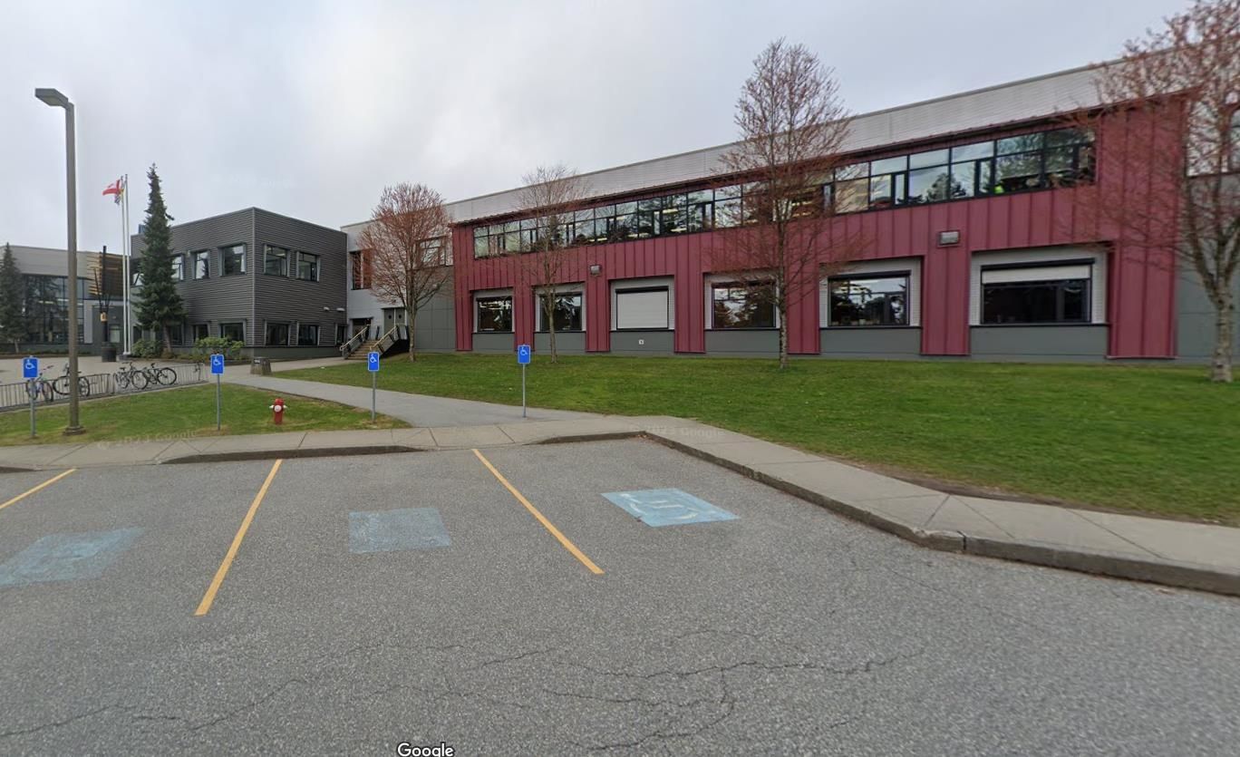 Listing Image 13