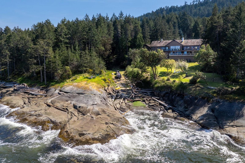 474 Sticks Allison Road, Galiano Island, V0N 1P0 | Image 2