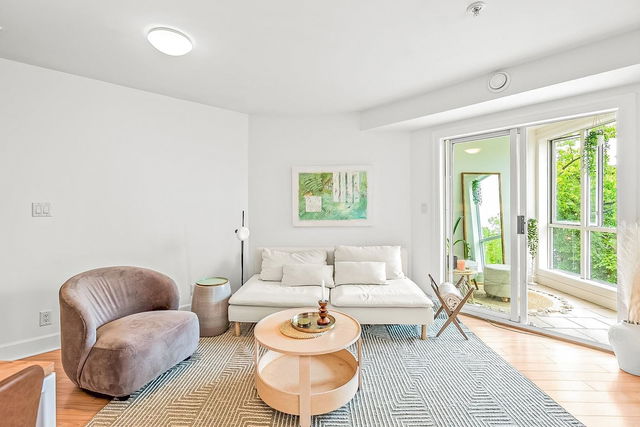 303 - 1718 Venables Street