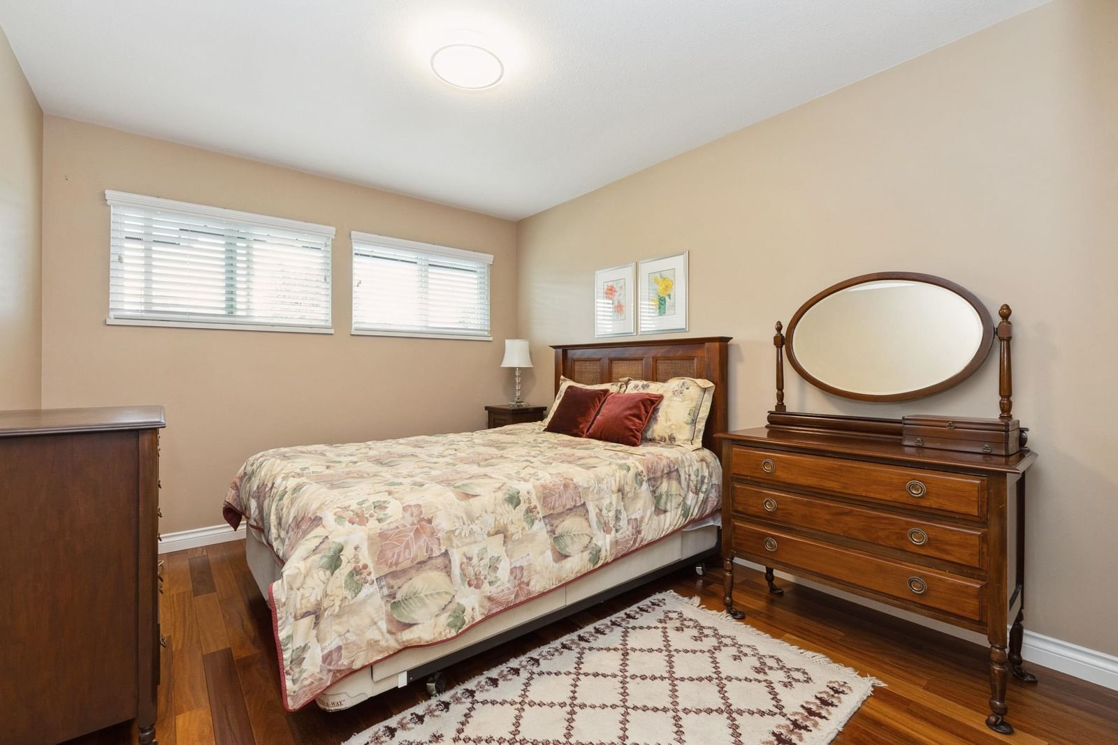 Listing Image 21
