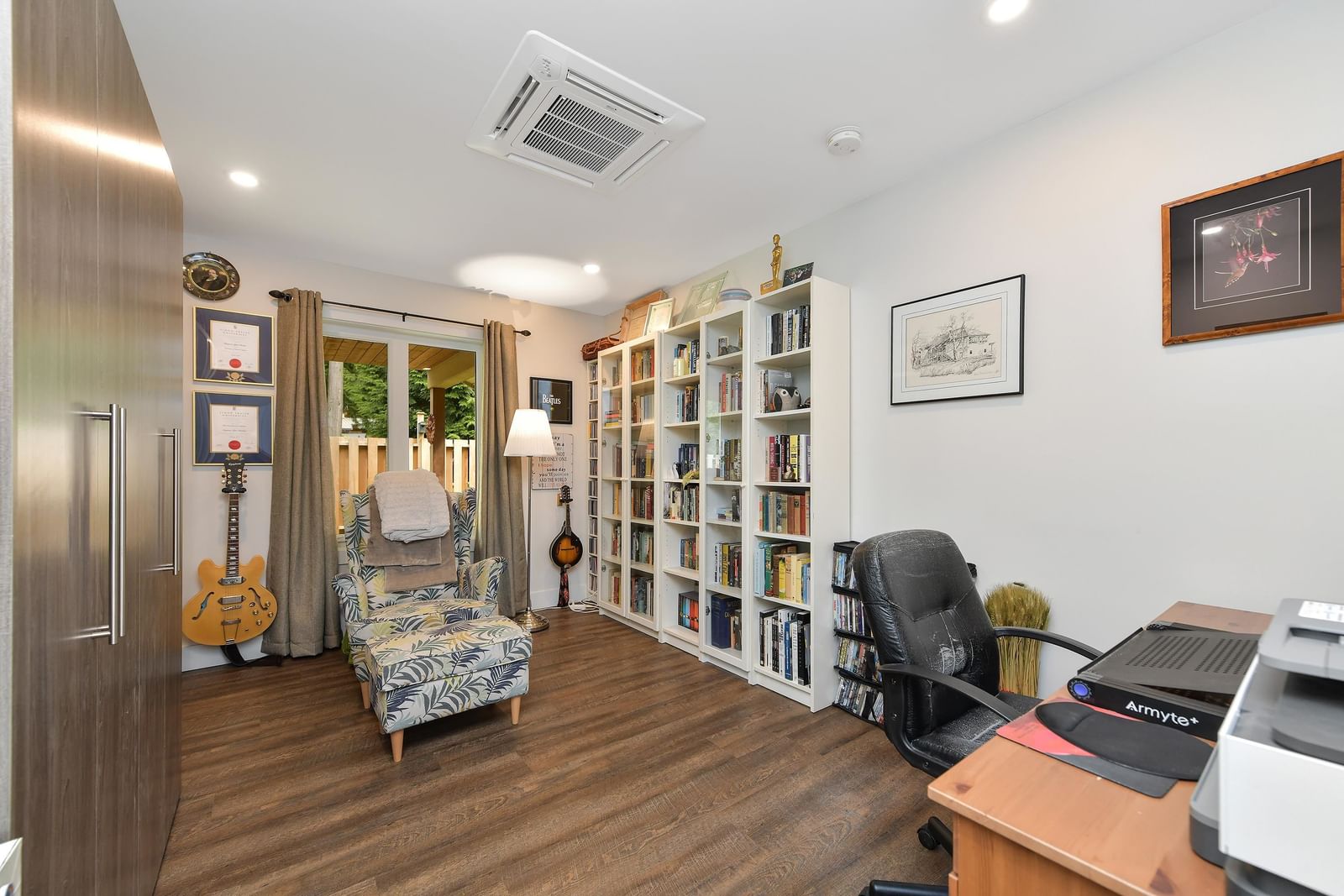 Listing Image 22
