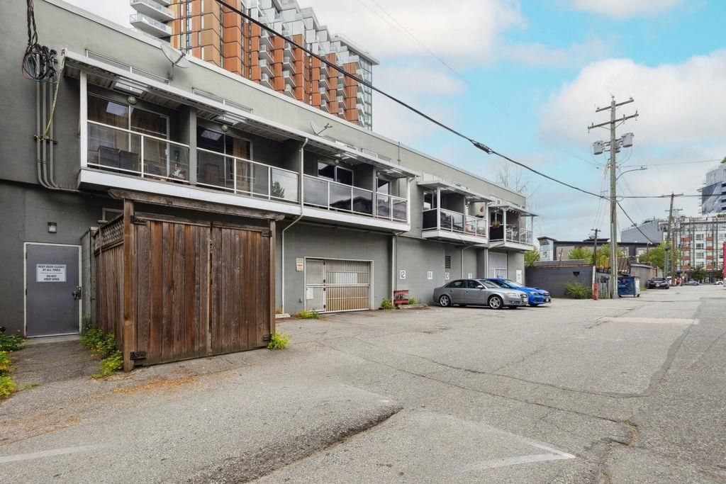 Listing Image 21