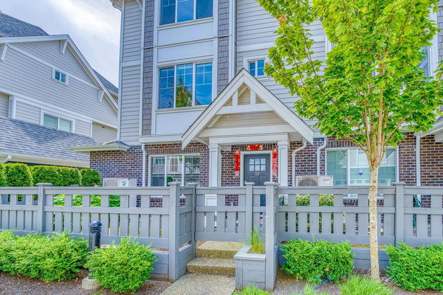 21 - 7180 Lechow Street