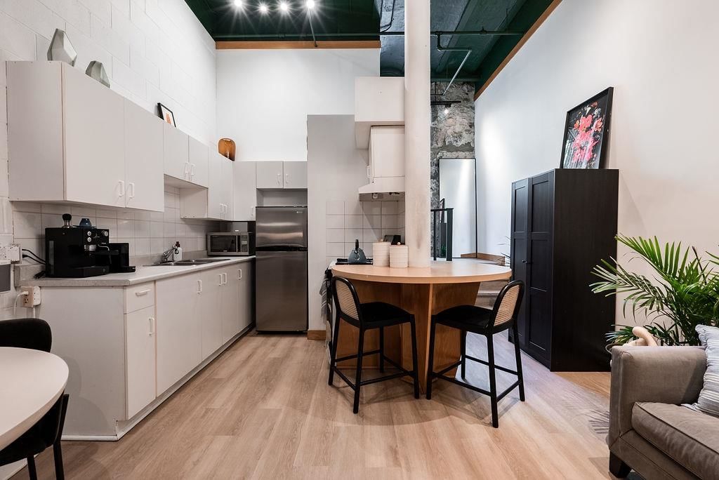 Listing Image 13